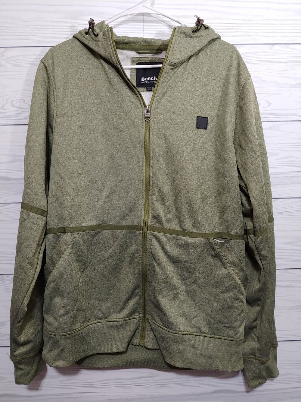 Mens Bench Urban Wear Zip Hooded Jacket sz XL